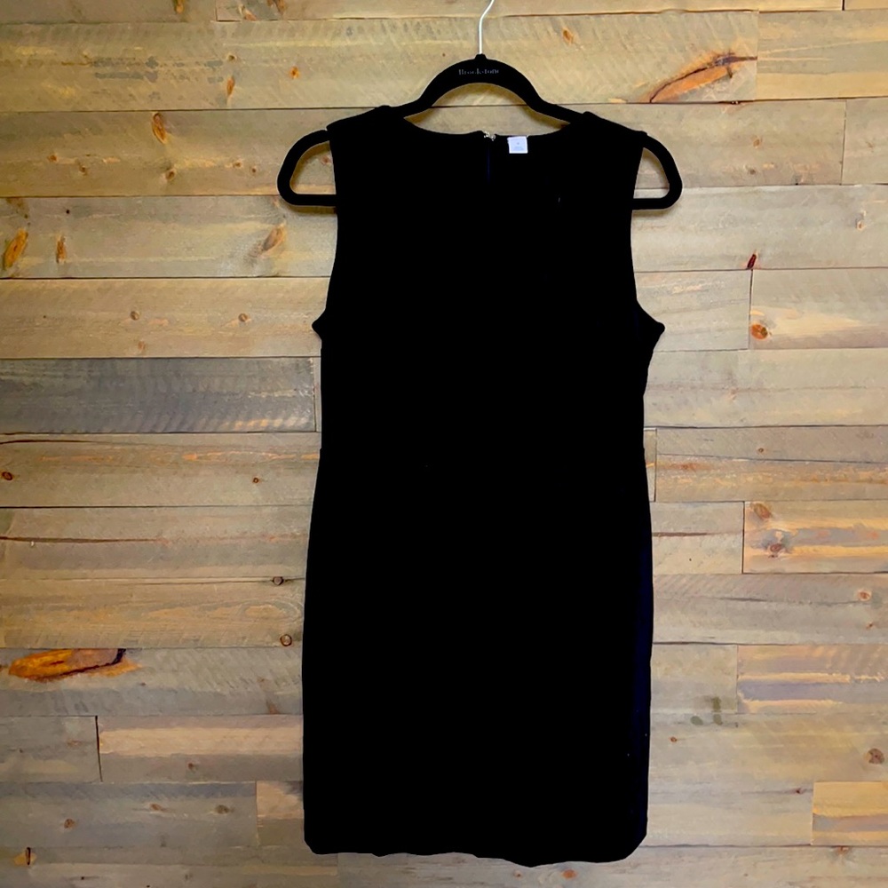 Old navy solid black zip back dress